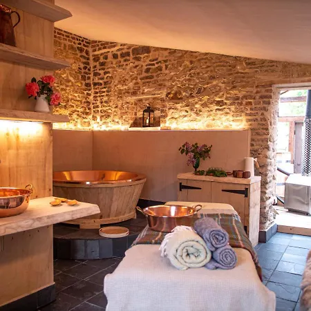 Country Cottage With Spa, Catering, Gardens, Nature Reserve Walks - Free Parking, Self Checkin Scunthorpe Exterior photo