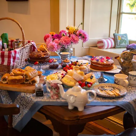 Country Cottage With Spa, Catering, Gardens, Nature Reserve Walks - Free Parking, Self Checkin Scunthorpe Exterior photo