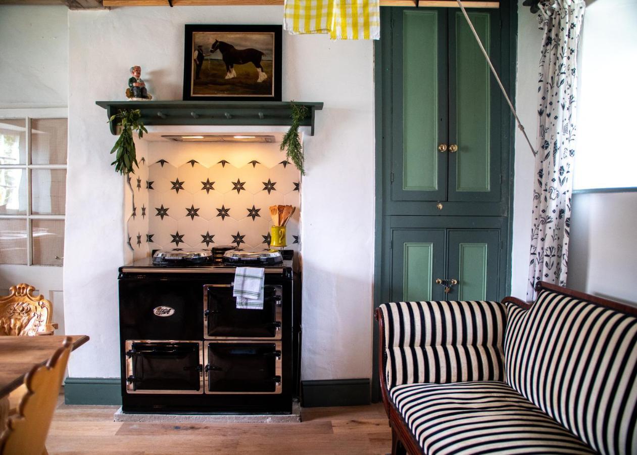 Country With Spa, Catering, Gardens, Nature Reserve Walks - Free Parking, Self Checkin Scunthorpe