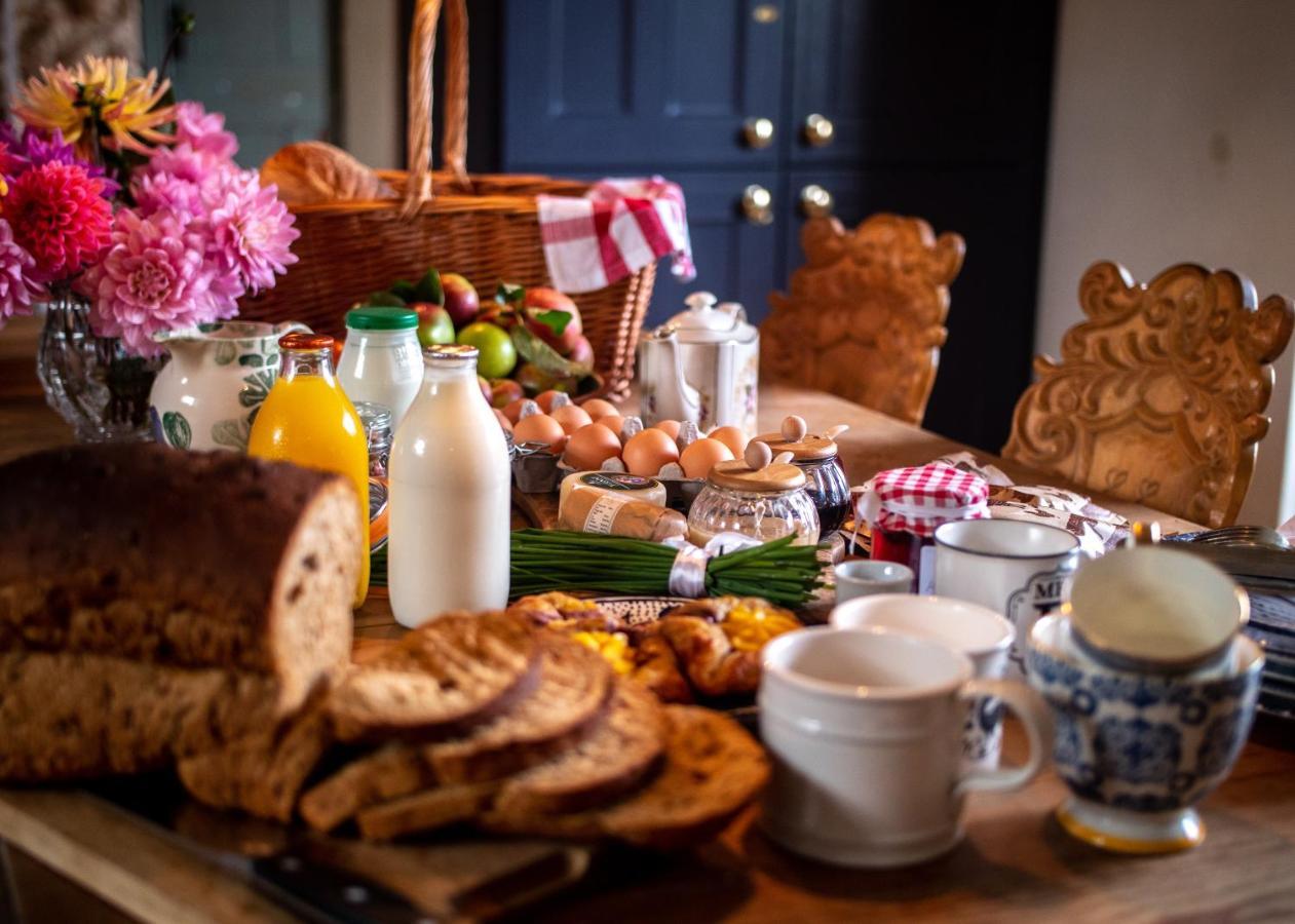 Country With Spa, Catering, Gardens, Nature Reserve Walks - Free Parking, Self Checkin Holiday home *