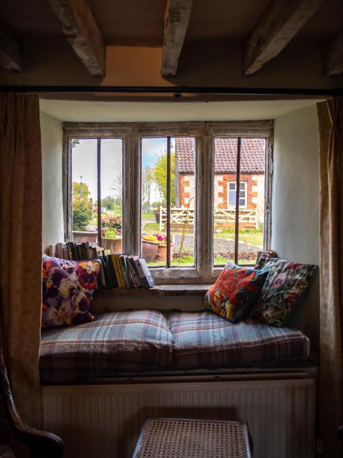 Country With Spa, Catering, Gardens, Nature Reserve Walks - Free Parking, Self Checkin Holiday home *