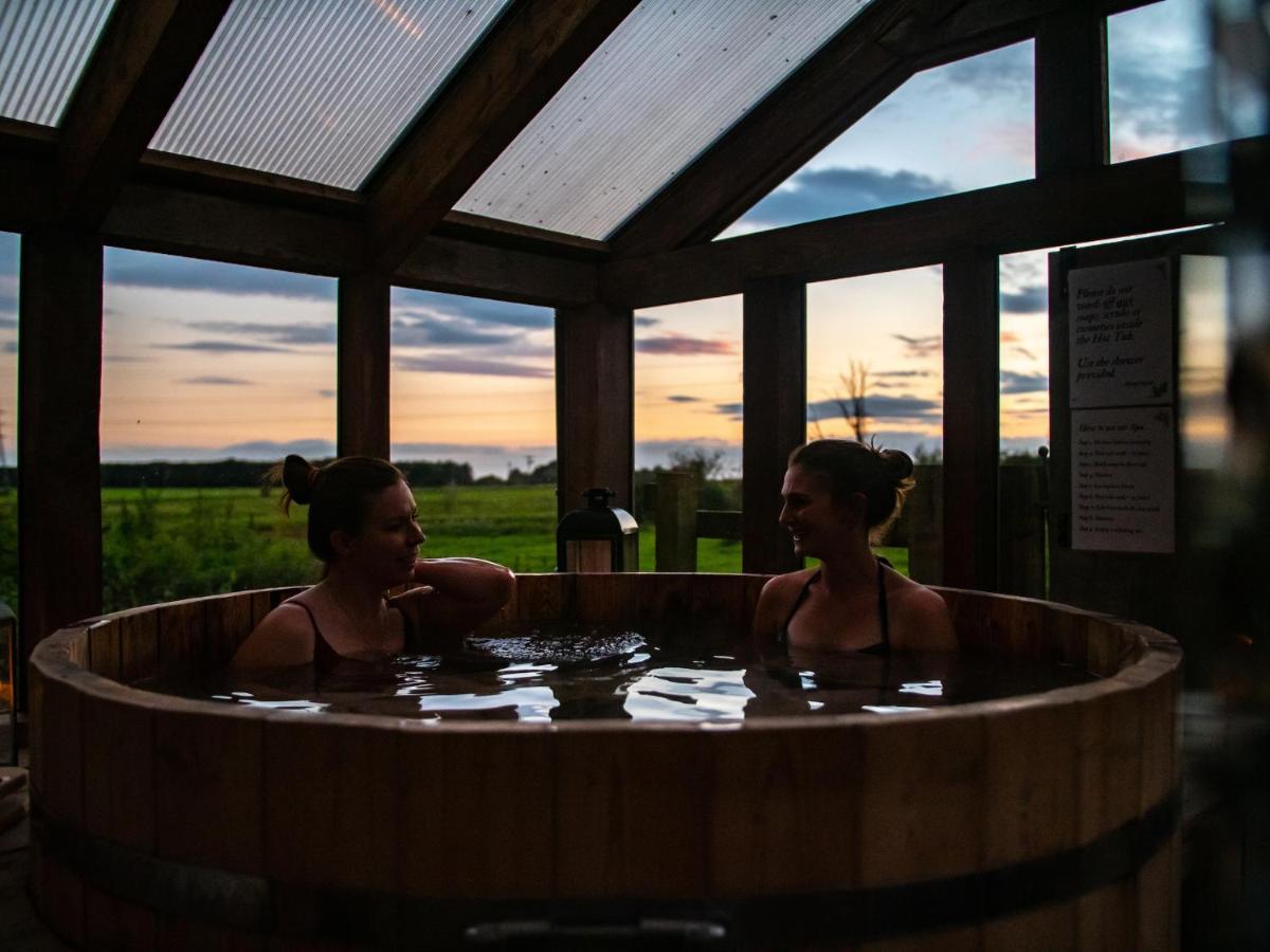 Holiday home Country With Spa, Catering, Gardens, Nature Reserve Walks - Free Parking, Self Checkin *