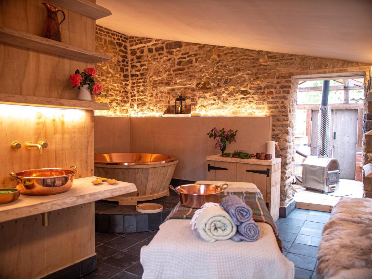 Country With Spa, Catering, Gardens, Nature Reserve Walks - Free Parking, Self Checkin Holiday home Scunthorpe